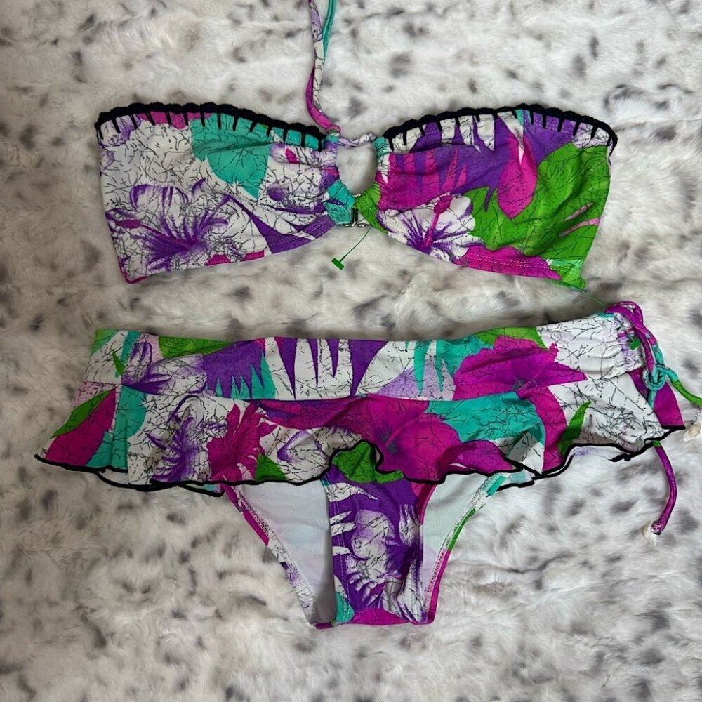 Raisins 2 piece bikini top and bottom skirt style sea shell 🐚 detail floral y2k